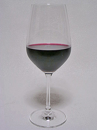 ワインはグラスの形で味が変わります!!６客セットワイングラス（赤ワインタイプ）
