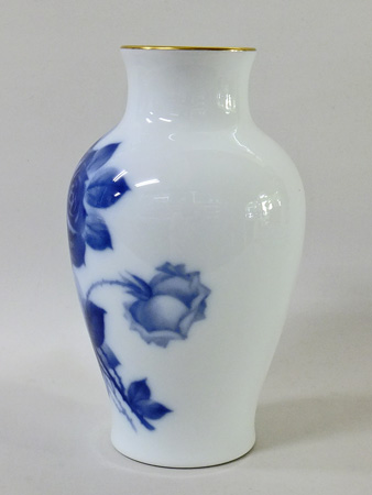 大倉陶園 ブルーローズ 花瓶 8011/74A